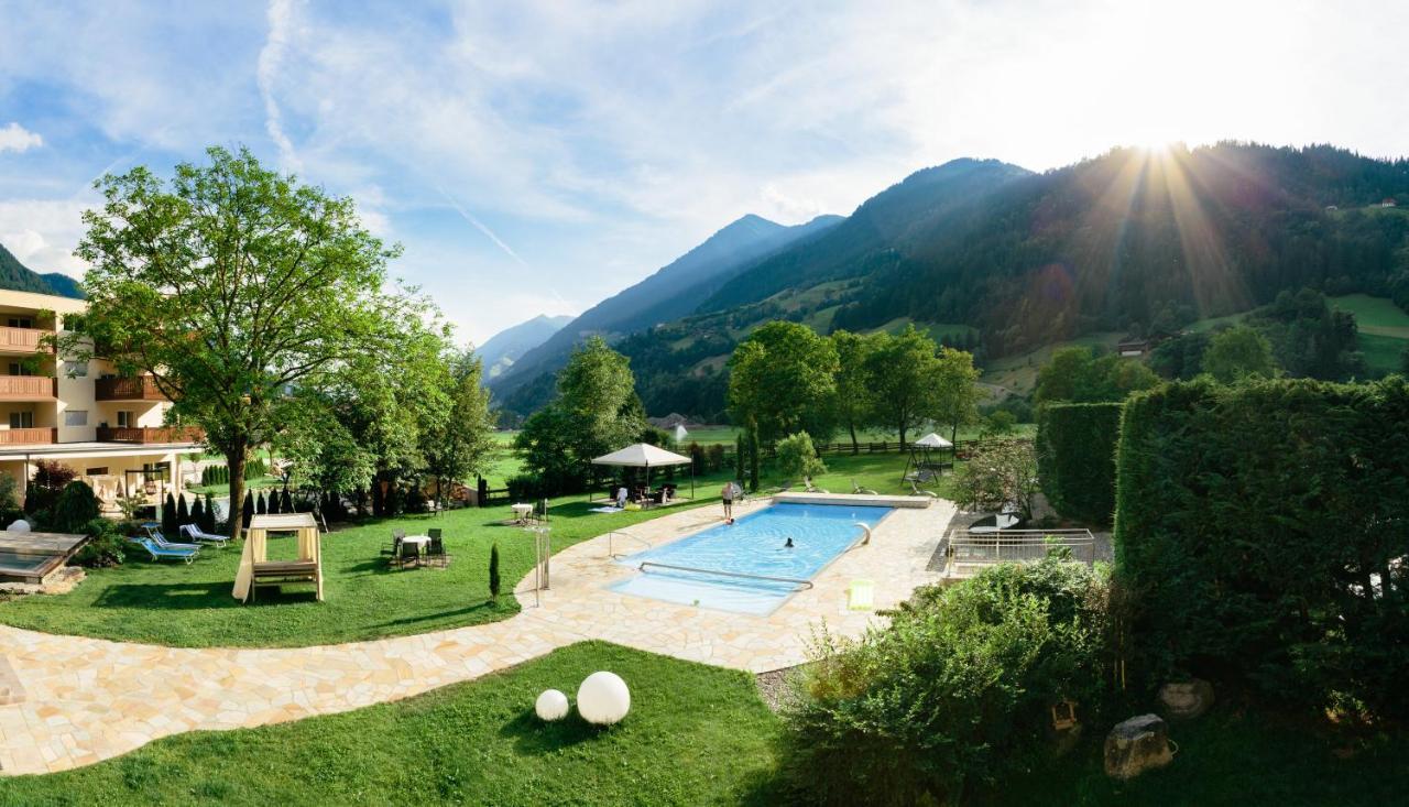 Wiesenhof Gardenresort San Leonardo in Passiria Exterior foto